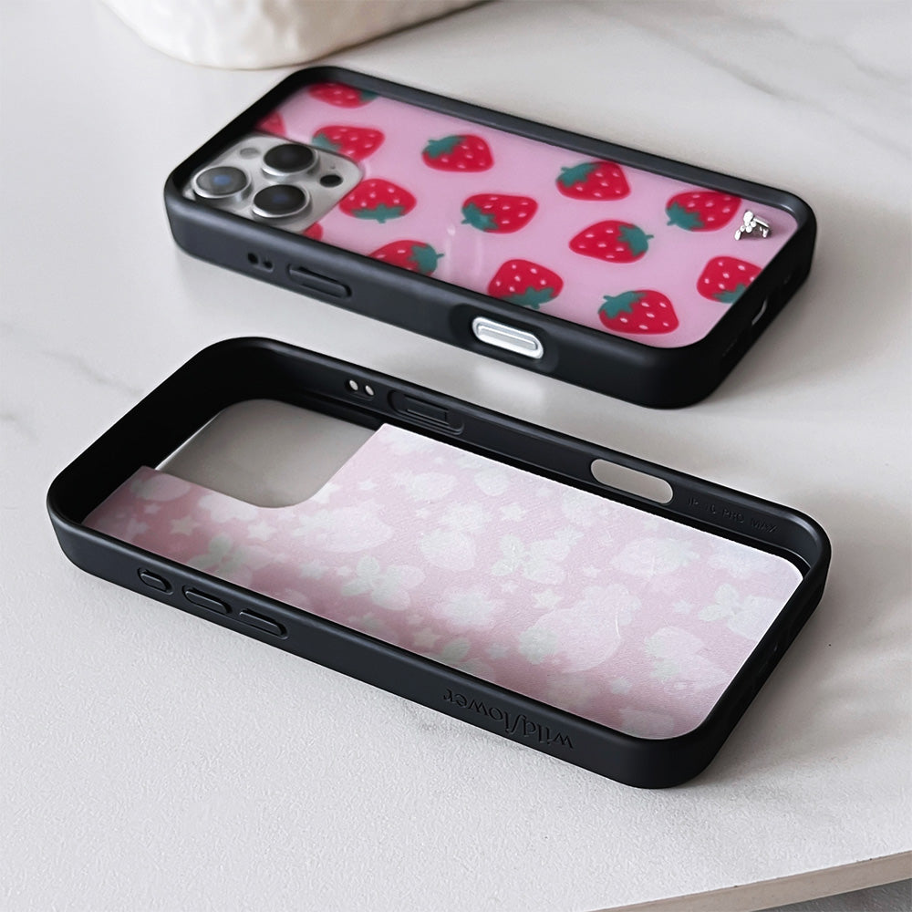 WILD STRAWBERRY – AMORA Cases